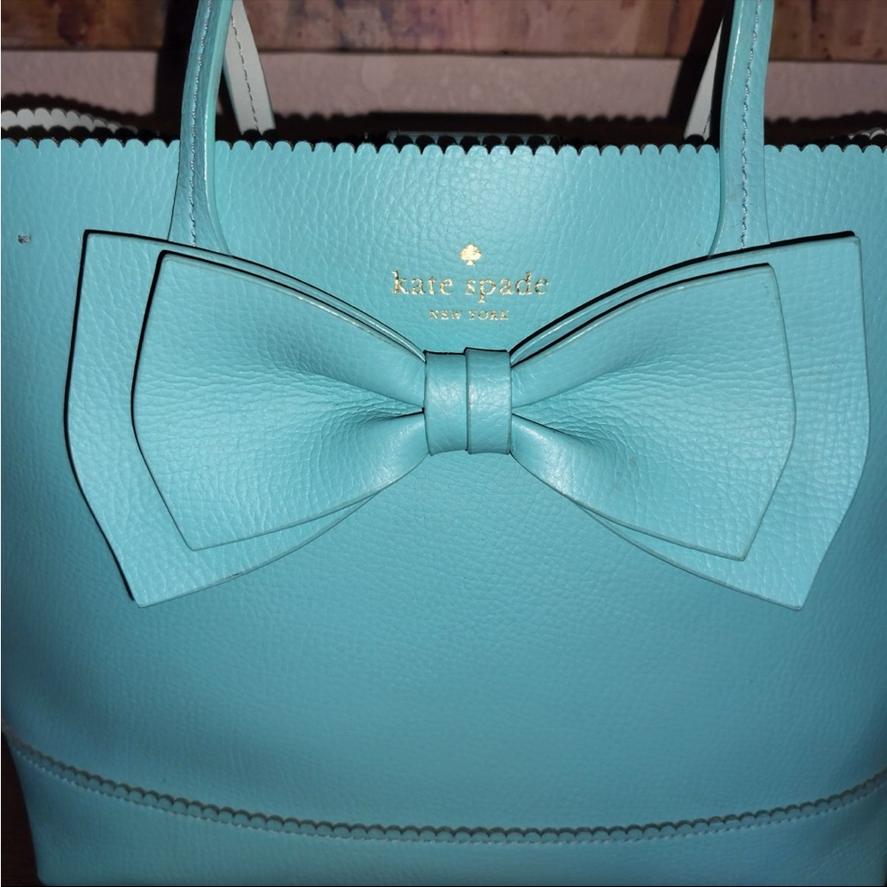 Kate Spade Giorgia Vanderbilt Place Bow Satchel  With Crossbody Strap. - Picture 4 of 11